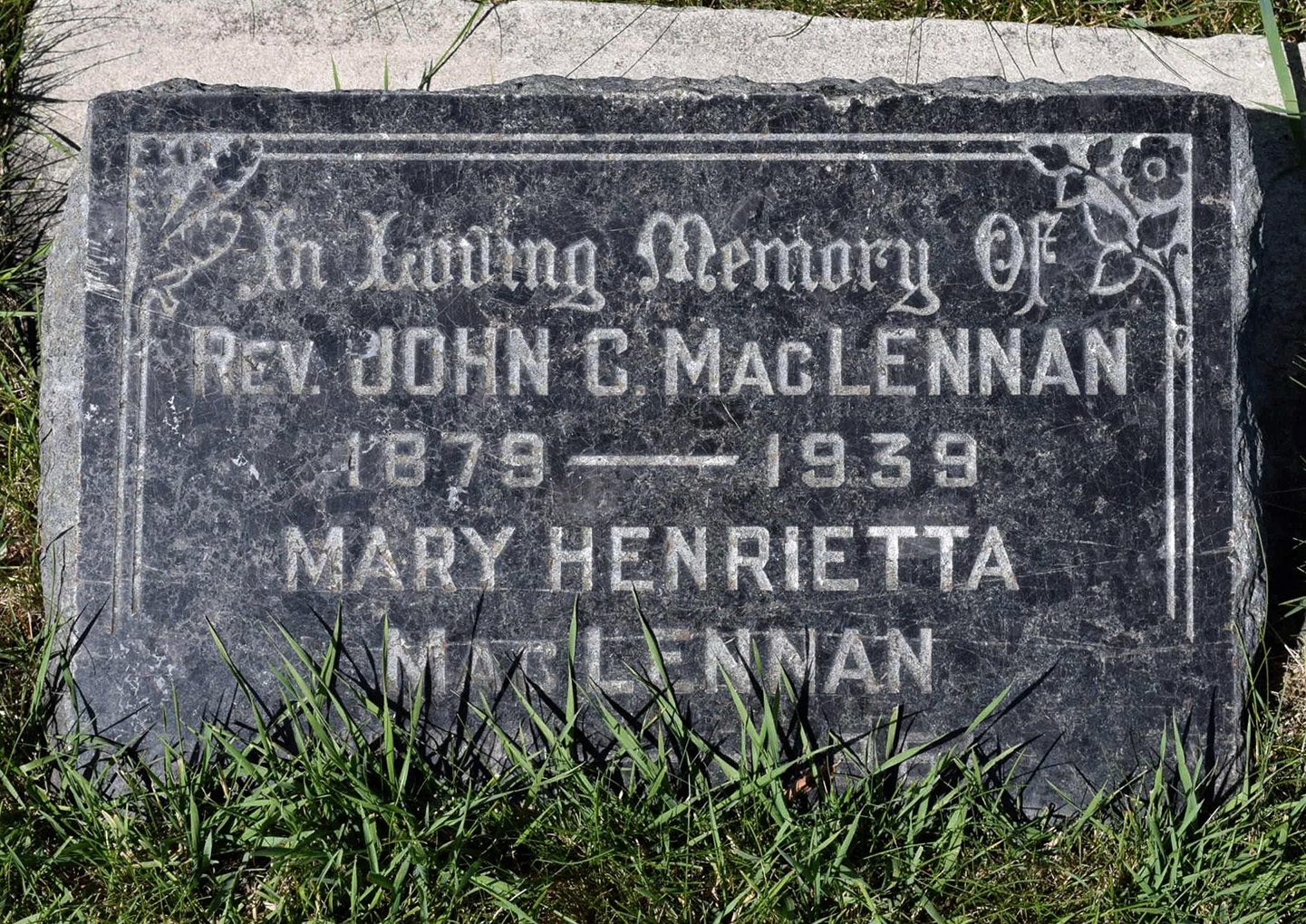 Photo of headstones/John C MacLennan d1939 hdstn Calgary Burnsland cem